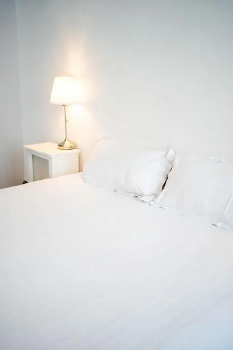 Appartement 21 - Lumineux - Paisible - Proximite Lac Et Parcs Vichy Apartment